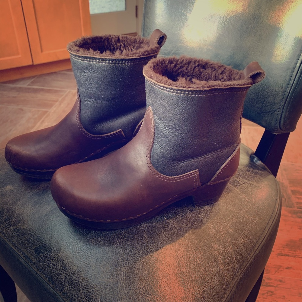No 6 Clogs!